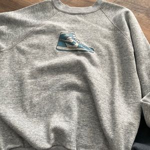 Oversized sneaker crewneck
